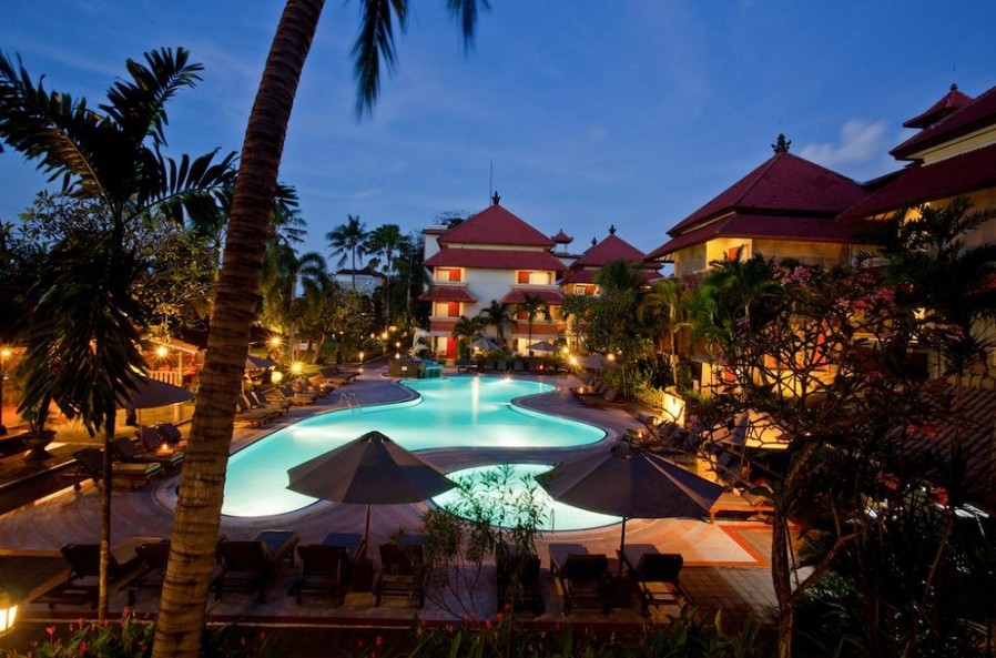 هتل وایت رز کوتا ریزورت بالی